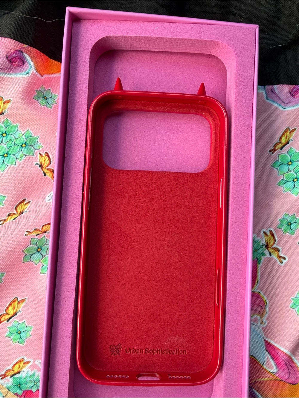 Urban Sophistication Puffer Case 17 Pro Max - Picture 2 of 4